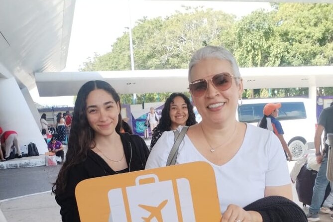 Private Roundtrip Transportation from CUN to Boulevard Kukulcan - Meeting the Driver at the Airport: Terminals 2, 3, and 4