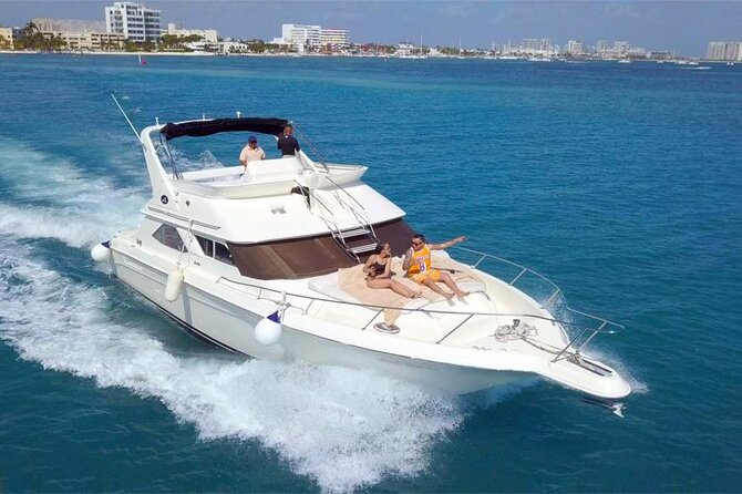 Private SeaRay 47ft Yacht Rental Cancun 23P6 - Who This Yacht Charter Fits Best