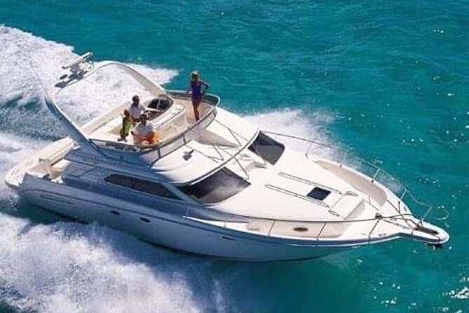 Private SeaRay 47ft Yacht Rental Cancun 23P6 - From Calle Sunset Marina to Isla Mujeres and Playa Norte