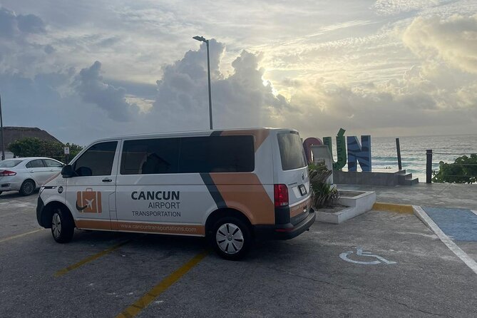 Private Transfer from Cancun Airport to Boulevard Kukulcan - Value vs Taxis and Shared Shuttles: When Private Makes Sense