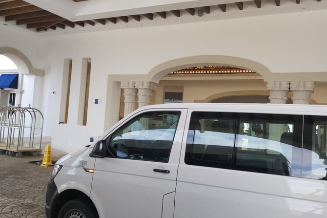 Private transportation CUN Airport-Puerto Juarez & Playa Mujeres - Communication is the real safety net