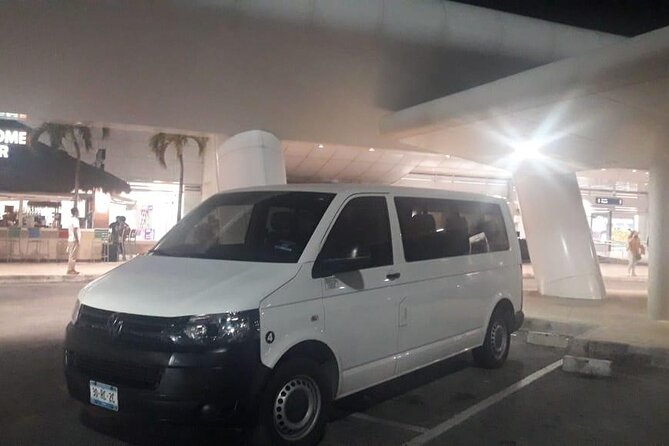 Private transportation from CUN Airport to Cancun Hotel Zone - What you can expect when the driver is doing it right
