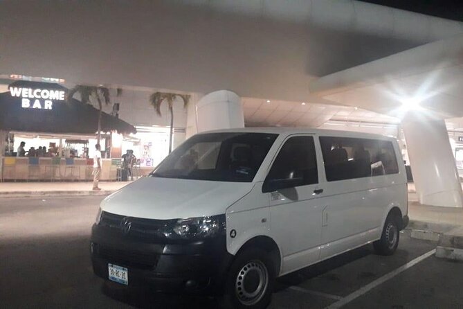 Private transportation from CUN Airport to Puerto Aventuras and Akumal - Why This CUN Transfer Feels Like a Vacation Start