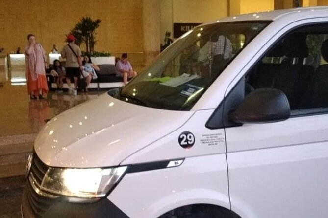 Private Transportation from the Airport to the Cancun hotel zone - Price and value: is $65.83 per group a smart deal?