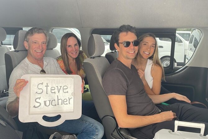 Private Transportation from Zona Hotelera CUN To Cancun Airport - Airport arrival: how to use this transfer time wisely