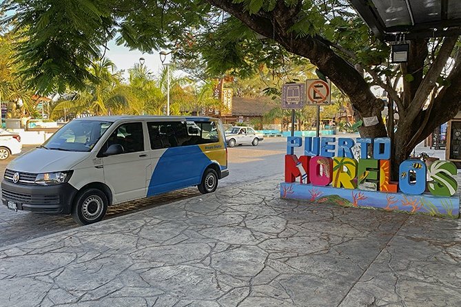 Puerto Morelos Private Transportation From-To Cancun Airport - Getting found at the airport: the name sign advantage (and what to do if it’s chaotic)