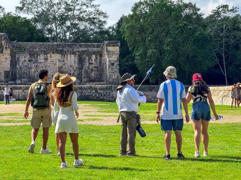 Riviera Maya: Chichen Itza Early Access with Pick-up & Lunch - Hotel Pickup in the Riviera Maya: Convenience with a Catch