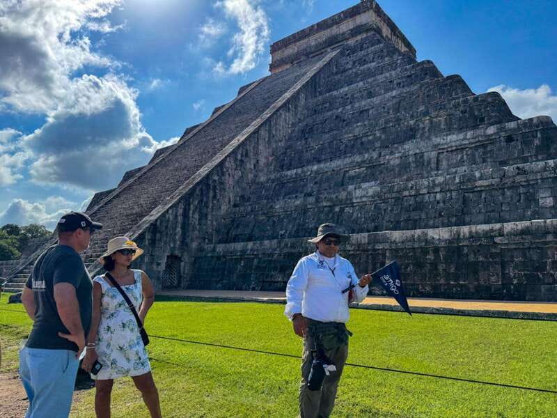 Riviera Maya: Chichen Itza Early Access with Pick-up & Lunch - El Castillo Pyramid: The Most Photographed Place with the Best Explanation