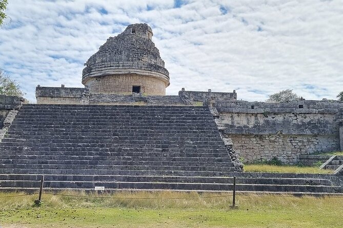 Riviera Maya Tour: Chichen Itza & Ik Kil + Hubiku Cenotes - 6:00 am Pickup and Shared-Bus Realities