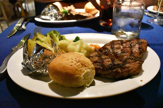 Romantic Dinner in the Spanish Galeon with Sax in Cancun. Lobster & Beef menu. - Sailing and views: what you’ll actually see as the light changes