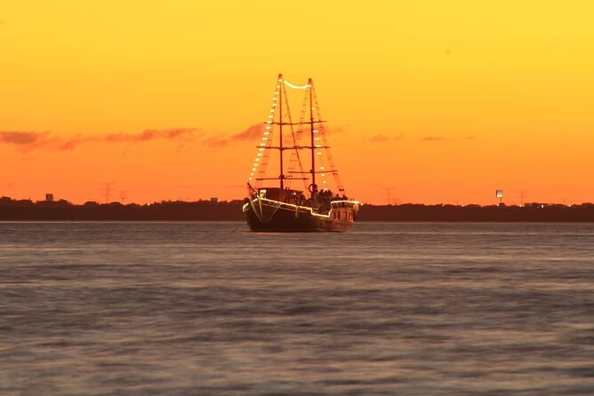 Romantic Sunset Dinner Cruise in Cancun with Open Bar - Timing, Boarding, and How to Avoid Meeting-Point Headaches