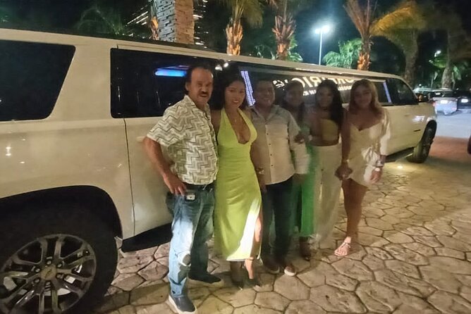 Round trip transfer (Cancun area) - Where to meet your driver at Cancun airport terminals