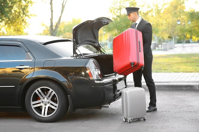 Roundtrip Private Transfer Cancun Airport (CUN) -Playa Del Carmen - The drive to Playa del Carmen: comfort, luggage help, and real timing