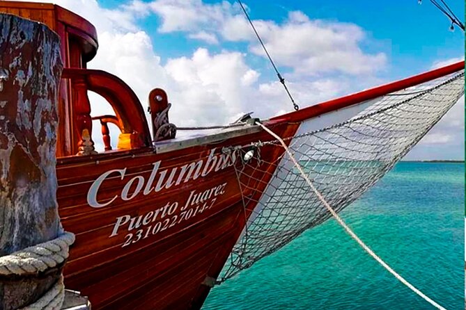 Sail Under Light of the Moon & Enjoy a Romantic Dinner in Spanish Galleon - A Spanish Galleon Dinner Cruise in Cancun: The Romantic Setup