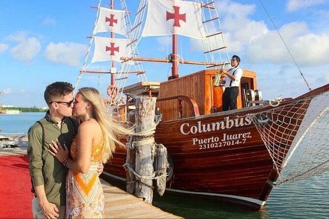 Sail Under Light of the Moon & Enjoy a Romantic Dinner in Spanish Galleon - The 3-Course Menu: What You’ll Actually Eat