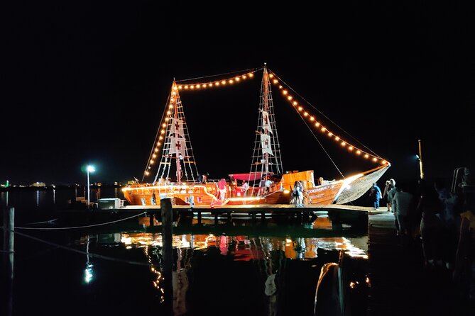 Sail Under Light of the Moon & Enjoy a Romantic Dinner in Spanish Galleon - Onboard Atmosphere: Small Group, Comfortable Flow, and Semi-Formal Style