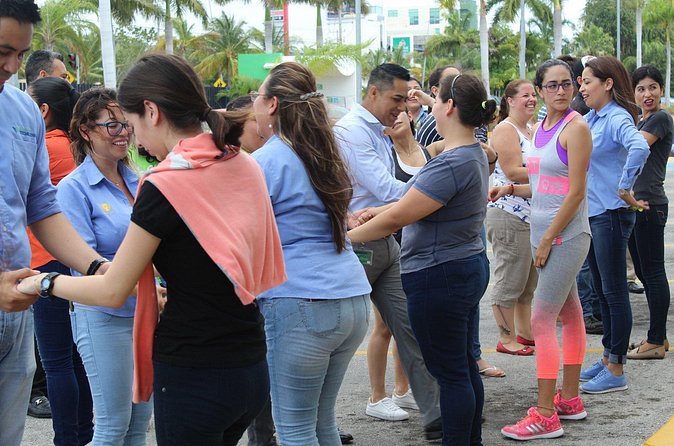 salsa dancing lessons and bachata classes - Who should book salsa dancing lessons and bachata classes in Cancun?