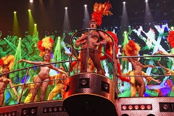 Skip the Line: Cancun Coco Bongo Regular Entrance Ticket - Crowds, visibility, and how to keep the night fun