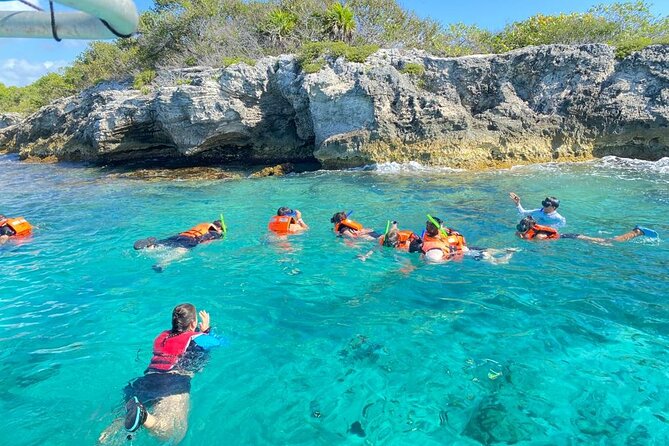 Snorkeling in Isla Mujeres and Underwater Museum - Lighthouse Reef on Isla Mujeres: what snorkeling feels like