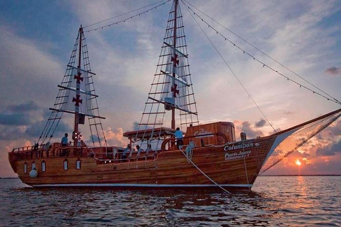 Spanish Galleon - Romantic Lobster Dinner Cruise & Live Saxophone - Live Saxophone: The Soundtrack That Makes the Evening Feel Complete