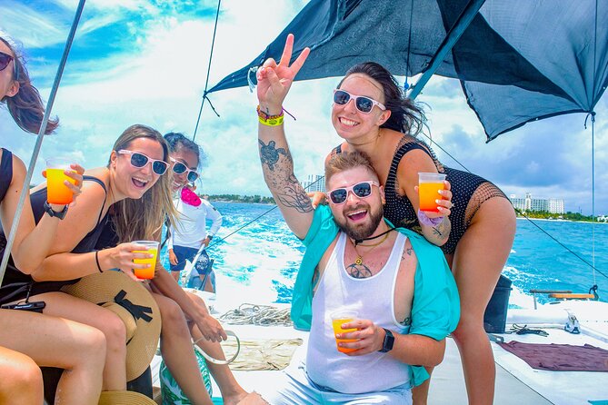 Splendid Isla Mujeres Catamaran: drinks and fun all day! - Key points before you go