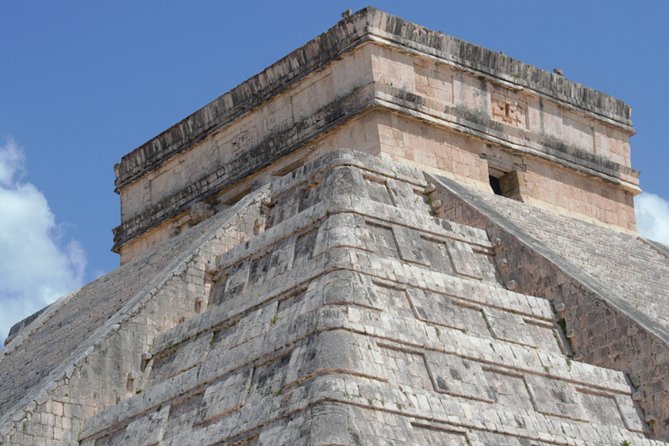 Tour from Cancun to Chichen Itza with cenote food and Valladolid - A long Yucatán day that starts early in Cancun
