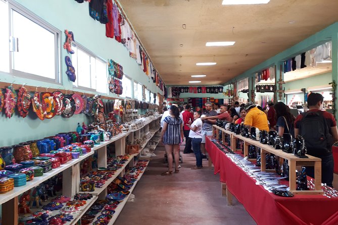 Tour from Cancun to Chichen Itza with cenote food and Valladolid - Valladolid in 15–20 minutes: the fast version of a pretty colonial city
