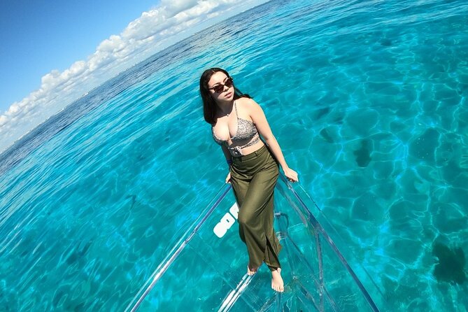 Tour Isla Mujeres excursion in Collective Transparent Boat - Price and value: $36.52 for 45 minutes, what you’re actually paying for