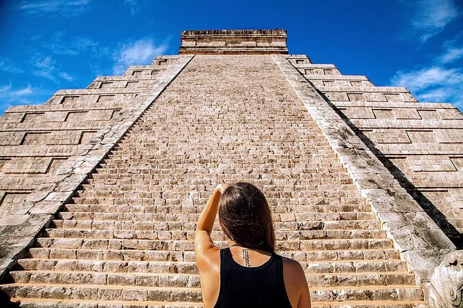 Tour to Chichen Itza & Cenotes Ik kill & Hubiku from Cancun - Cenote Ikil After the Ruins: Cooling Off with a Swim