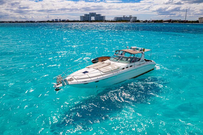 Tour to Isla Mujeres on Premium Yachts from Cancun - Onboard value: snacks, bottled water, and alcoholic beverages