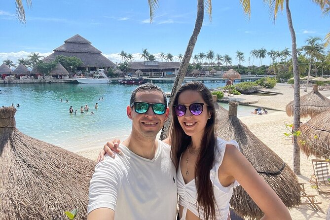 Tour Xcaret All inclusive from Cancun (Transportation included) - Language, assistance, and the self-guided reality
