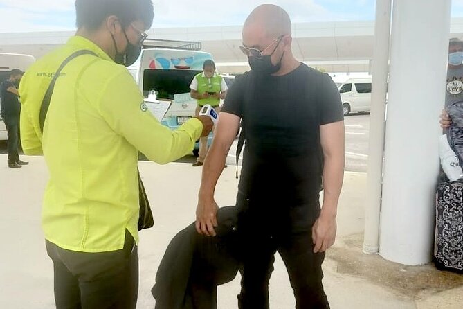 Transfers in Luxury Sedan from Cancun Airport - Timing rules that can affect your pickup (and how to avoid headaches)