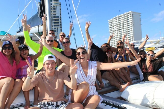 Trip to Isla Mujeres by Catamaran, with snorkeling and drinks - Drinks and onboard rules: what’s included and what requires a plan