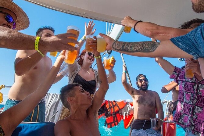 Trip to Isla Mujeres by Catamaran, with snorkeling and drinks - Isla Mujeres arrival: island time that doesn’t feel rushed