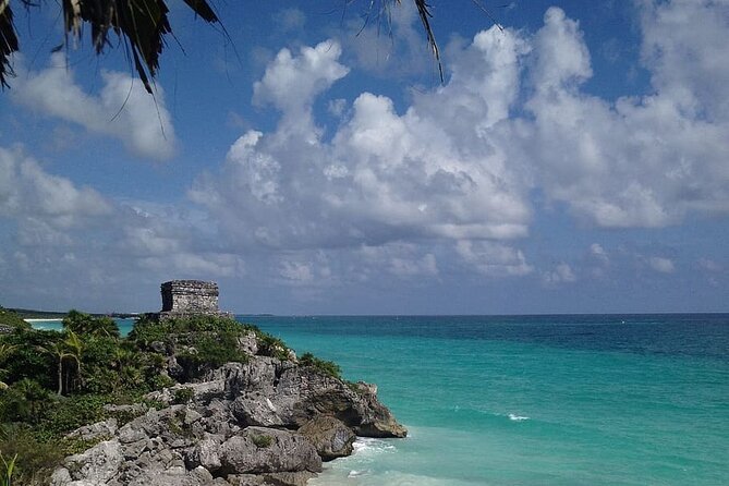 Tulum BEACH to Cancun / Tulum Airport-One Way-Max 9 PAX - Private Van for Up to 9: Group Fit and Real-World Use