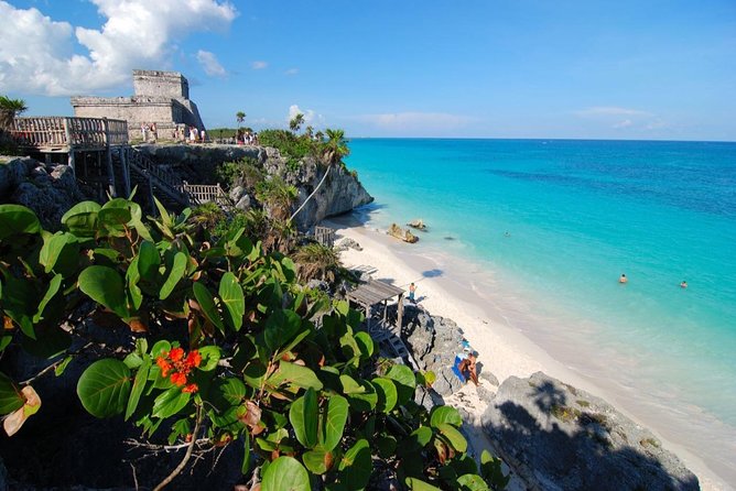 Tulum Private Tour from Cancun - Leaving the Hotel Zone: Cancun pickup and the ride to Tulum