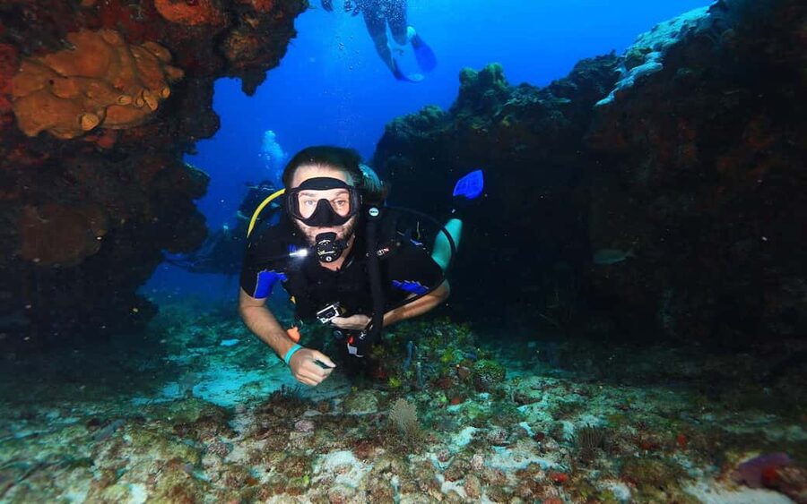 Underwater Museum Musa : SCUBA DIVING FOR BEGINNERS - Key things that make this tour work well for first-timers
