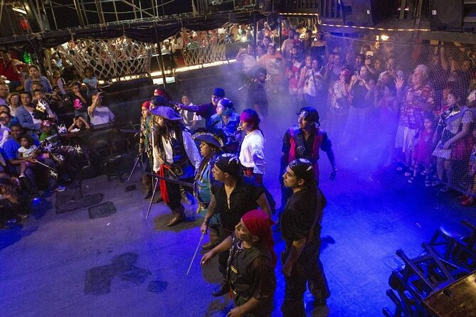 Unforgettable Pirate Dinner Adventure in the Mexican Caribbean - The full 4 hours (6:30–10:00): why this length fits Cancun evenings