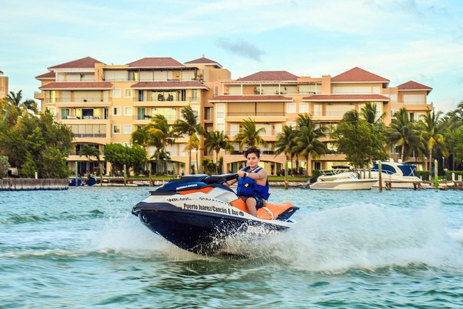 Waverunners Rentals in Cancun - Safety Briefing First: What the Instructor Covers