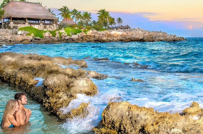 Xcaret Plus Full Day Tour - Coral Reef Aquarium, Butterfly Garden, and Aviary wildlife