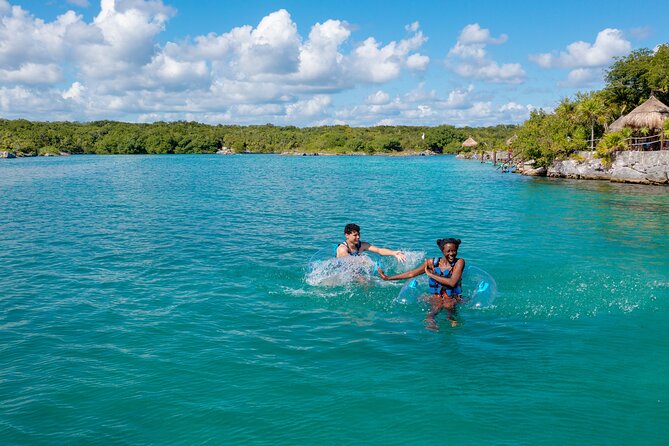 Xel-Ha Tickets with Transportation included - Food, Drinks, and Breaks: The Real Value of Staying for Meals