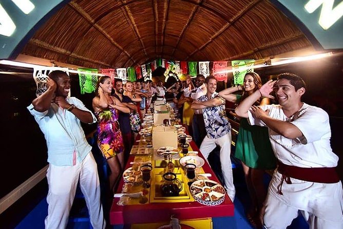 Xoximilco: Boat Fiesta Tour, Tasting, Tequila Bar and Transport - Comfort tips that actually help (heat, bugs, and footing)