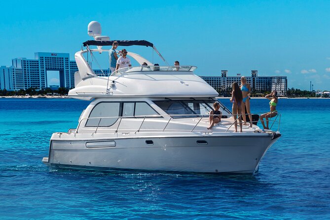 Yacht Meridian 40FT Best Private Rental in Cancun - The itinerary that matters: Isla Mujeres, mangroves, shipwreck snorkeling, Playa Norte