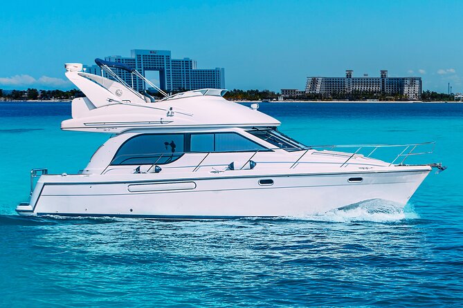 Yacht Meridian 40FT Best Private Rental in Cancun - Meeting point in Cancun: how to avoid the most common stress