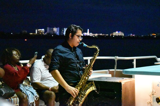 Your Romantic Dinner in Cancun, includes national open bar and live music - Price and real value: what $95 covers (and what it doesn’t)